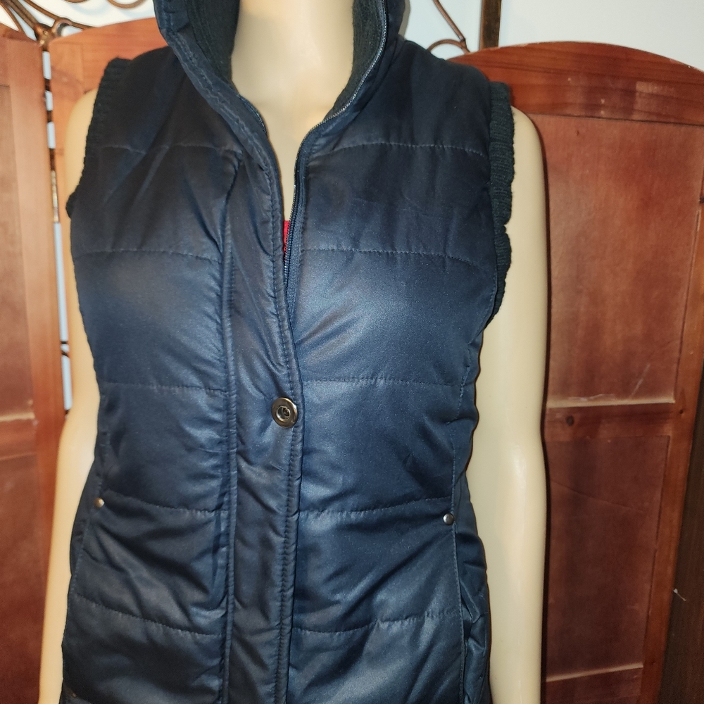 Women's  vest - Picture 2 of 6